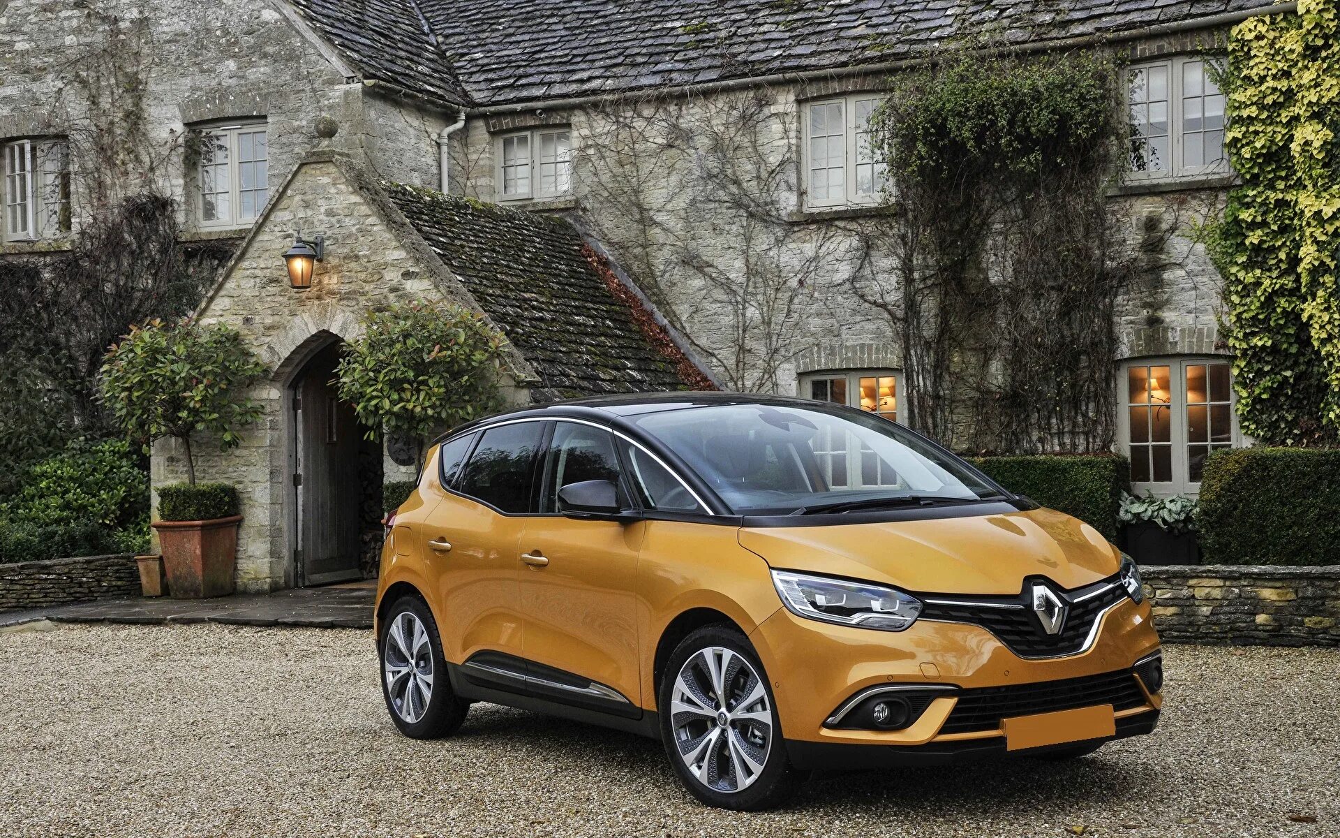 Купить рено фото Полировка кузова автомобиля Renault (Рено) в Москве - низкие цены
