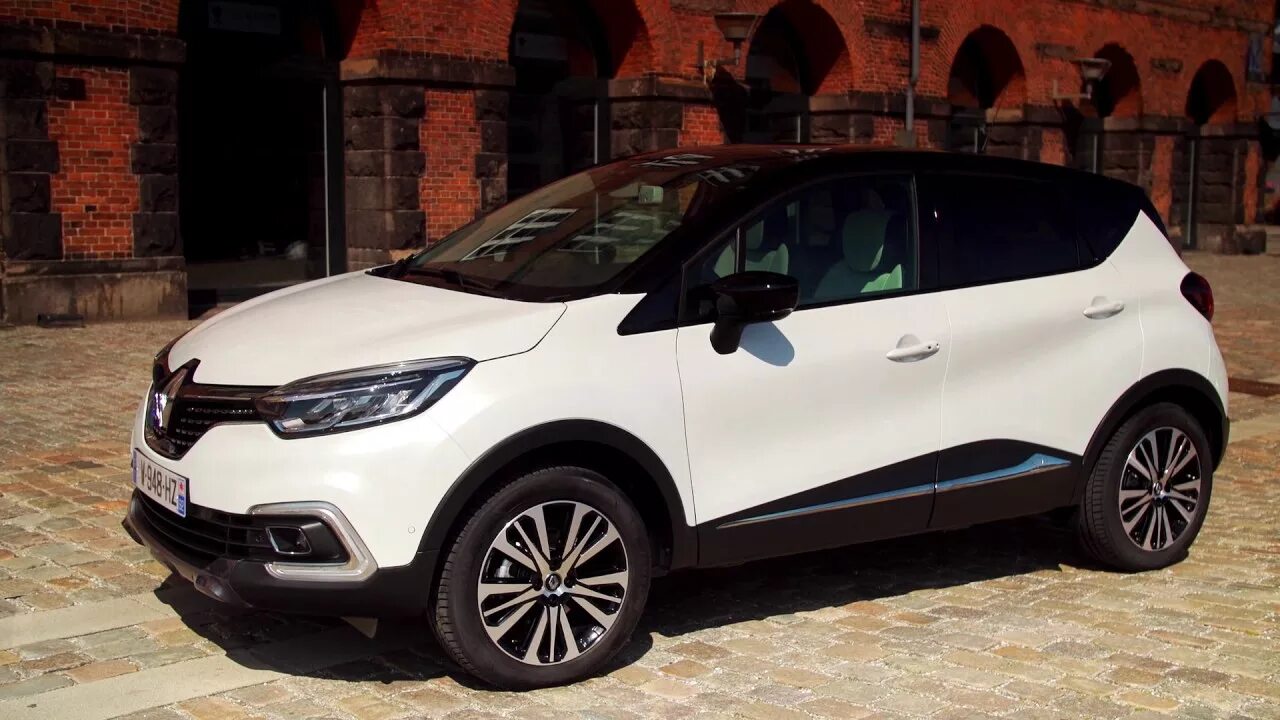Купить рено каптур фото B ROLL NEW RENAULT CAPTUR initiale Paris - YouTube