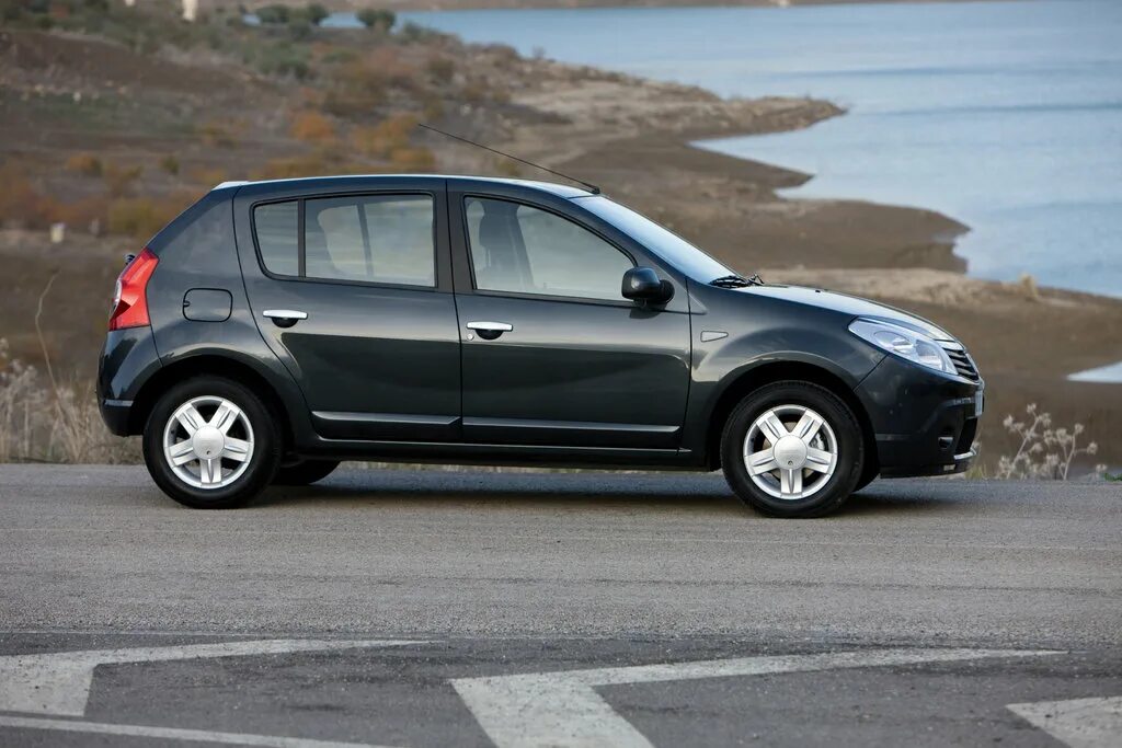 Купить рено сандеро фото Dacia Sandero 2008, 2009, 2010, 2011, 2012, хэтчбек 5 дв., 1 поколение, B90 техн