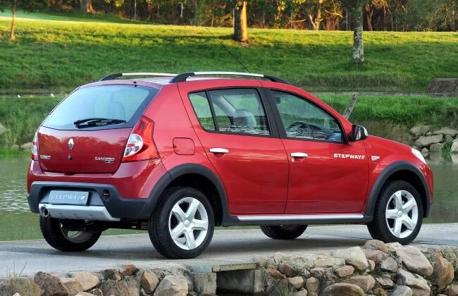 Купить рено сандеро степвей фото Завершились продажи хэтчбеков Renault Sandero первого поколения