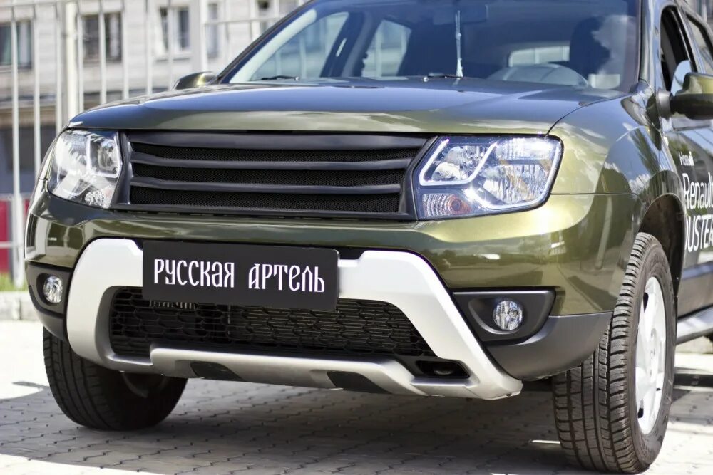 Купить решетку радиатора дастер тюнинг Купить Решетка радиатора с черной сеткой (4мм) Вариант 1 для Renault Duster I 20