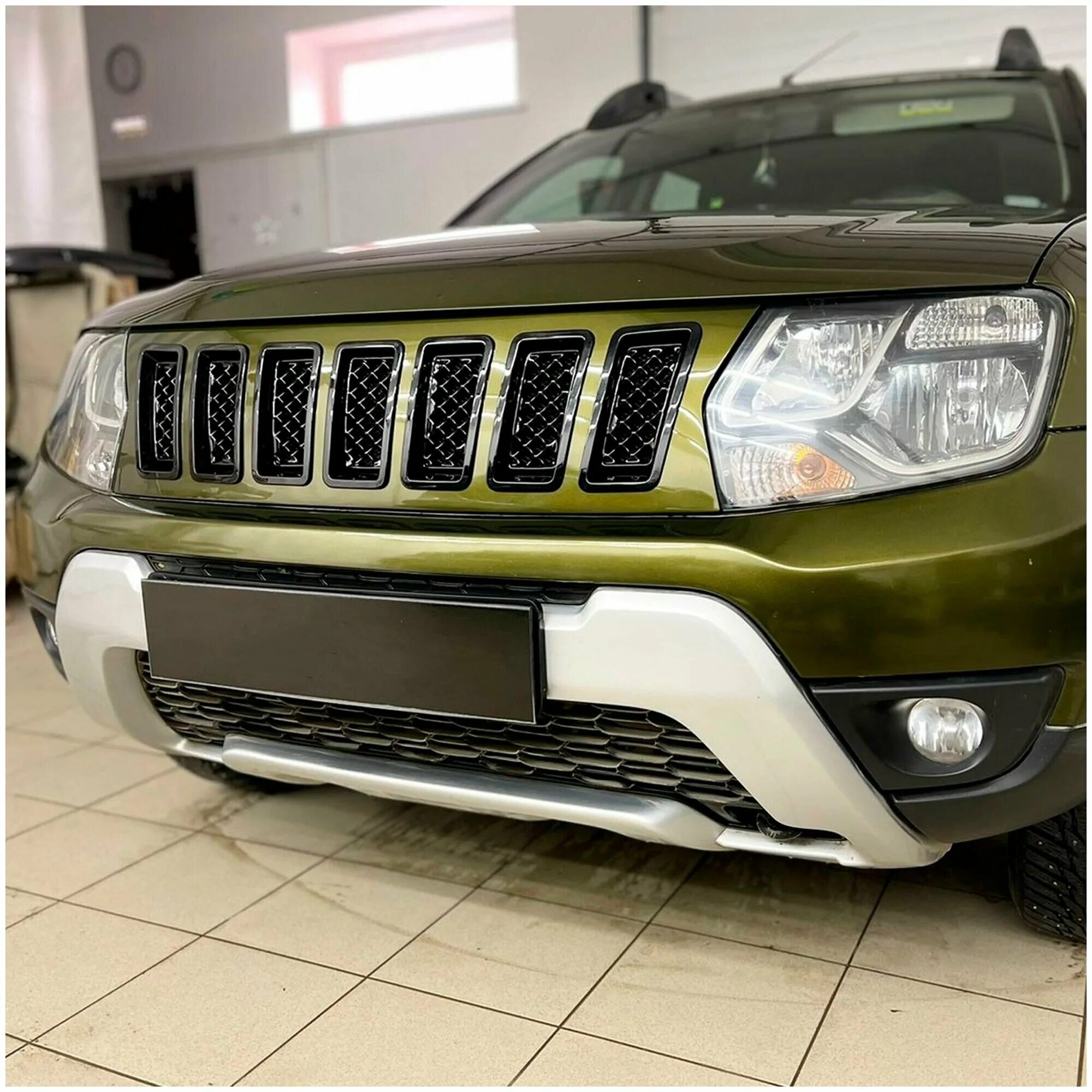 Купить решетку радиатора дастер тюнинг Решетка Cherokee style для Renault Duster на Renault Duster (1G) - купить по низ