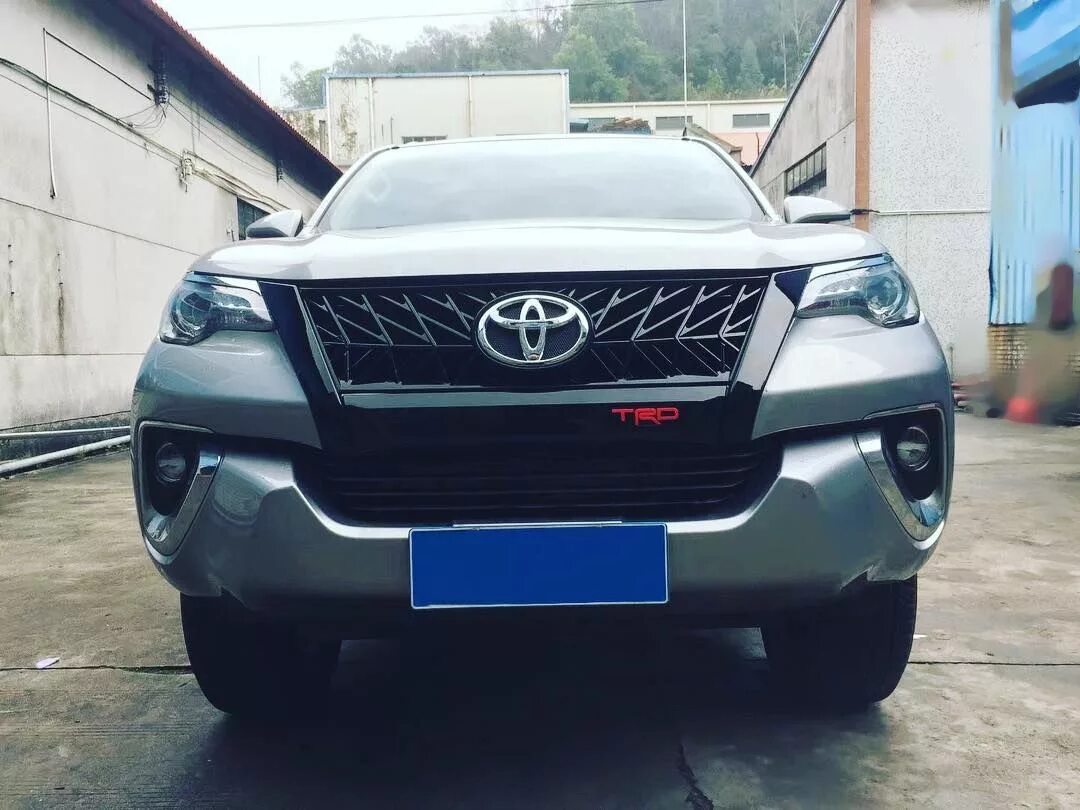 Купить решетку радиатора тойота фортунер 2 тюнинг Решетка радиатора для fortuner 2015-2019 стиль superior trd - Fortuner 2015-2018
