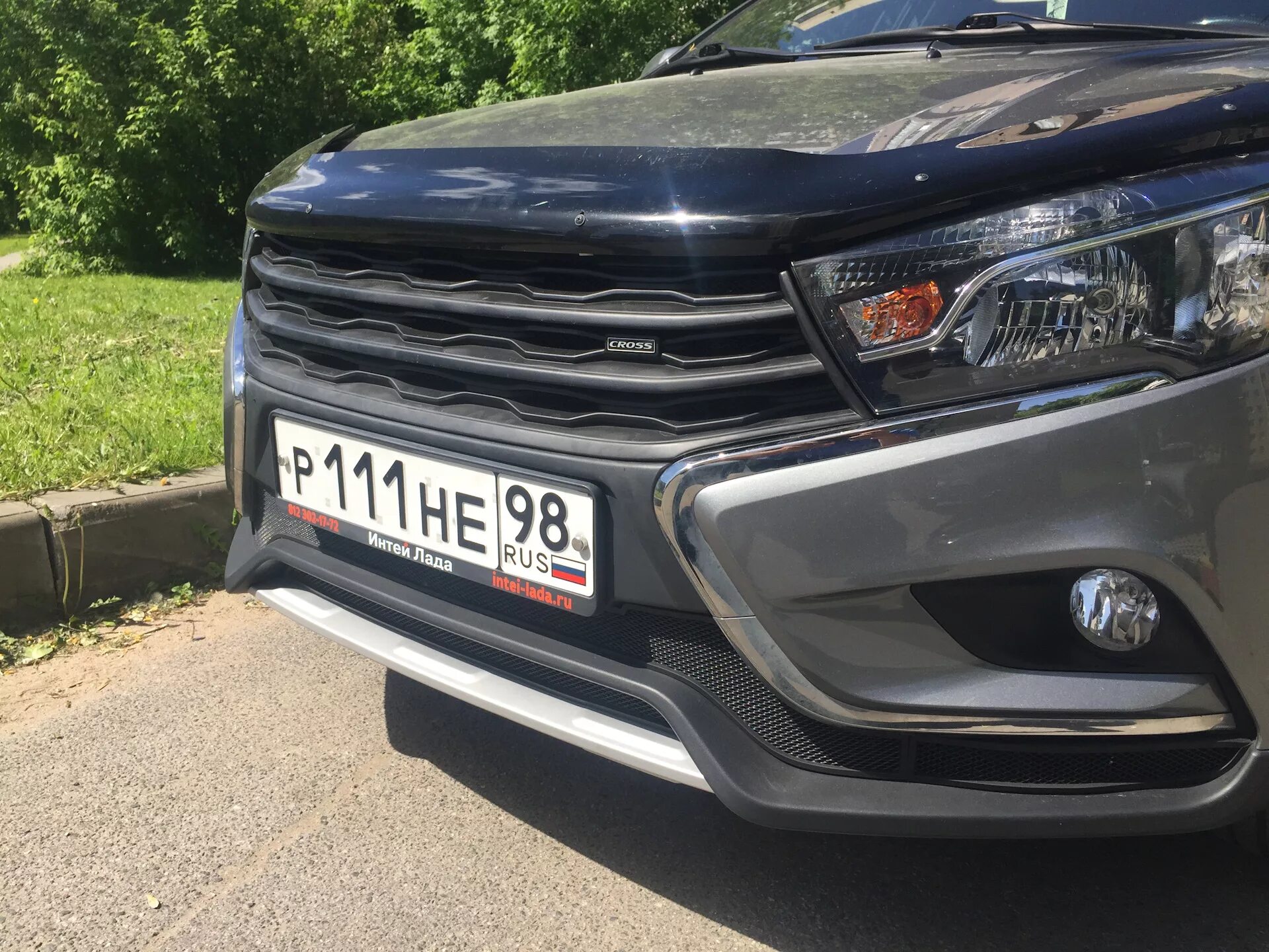 Купить решетку радиатора веста тюнинг Фото решетки NEXT на весте кросс - Lada Vesta SW Cross, 1,8 л, 2017 года аксессу