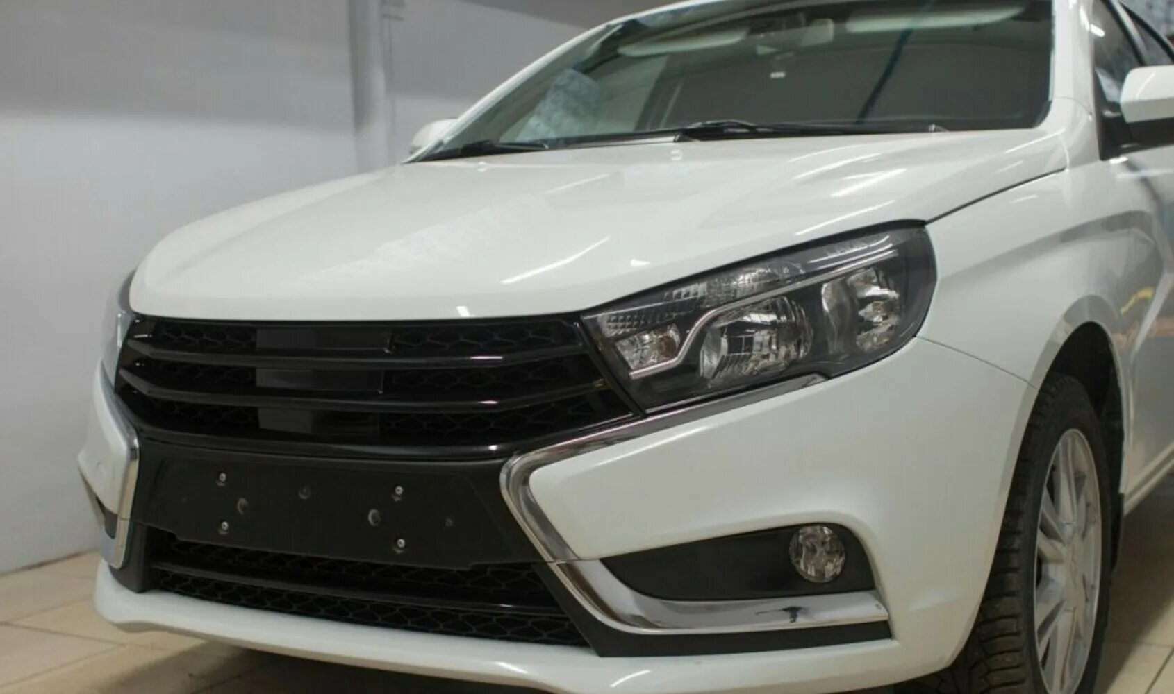 Купить решетку радиатора веста тюнинг Решетка радиатора LADA VESTA / Лада Веста без знака (Люкс) - купить по цене 1 95