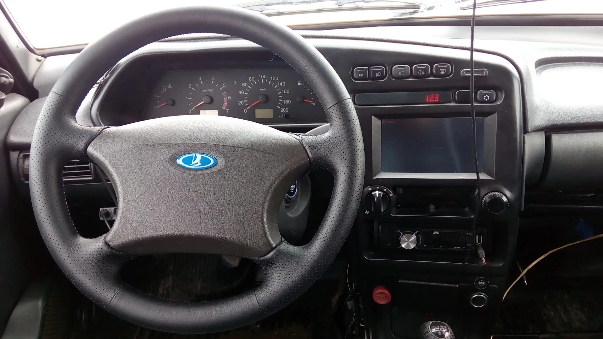 Купить руль на ваз 2114 тюнинг Кожа-рулит! - Lada 2114, 1,5 л, 2006 года тюнинг DRIVE2