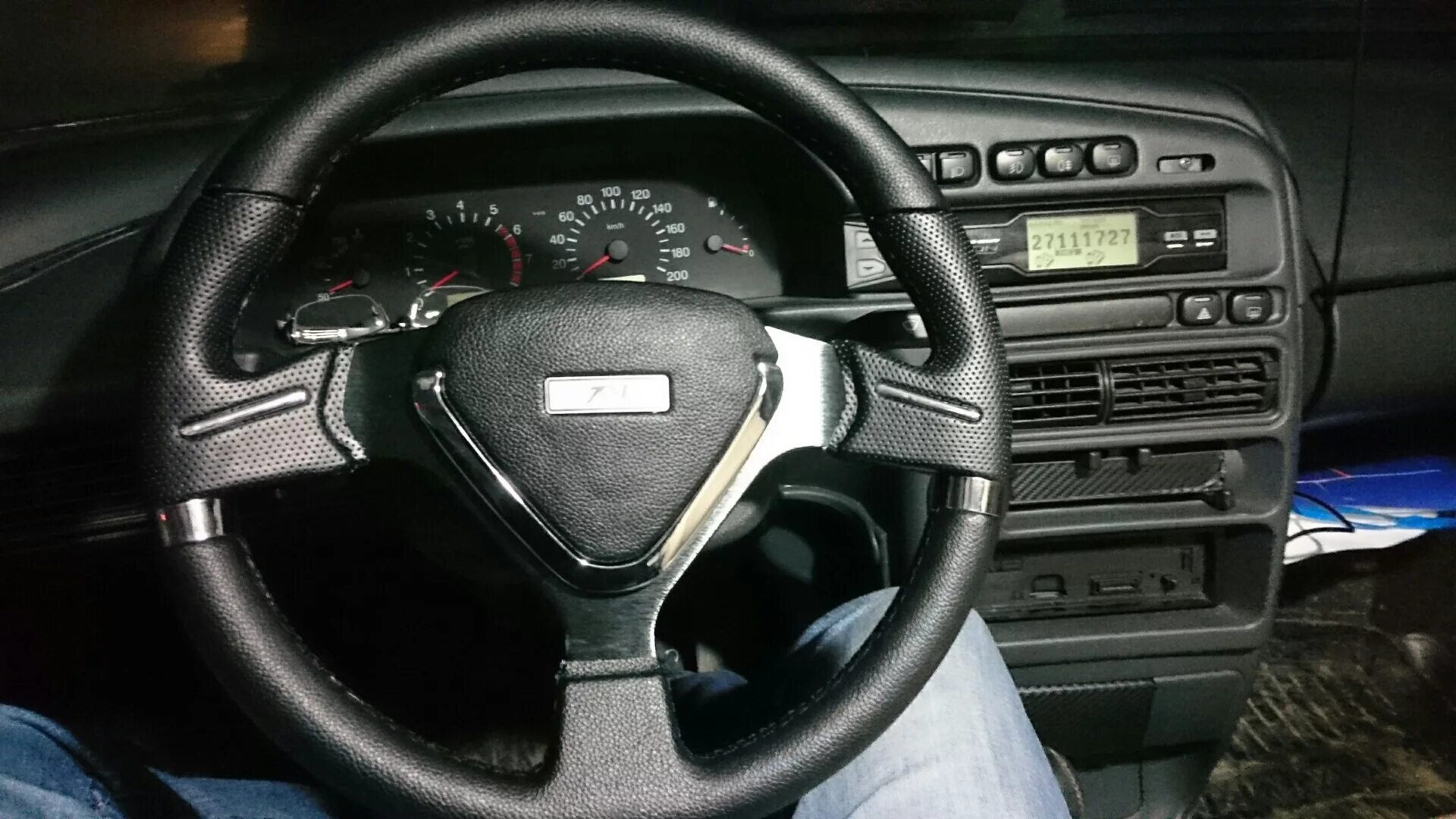 Купить руль на ваз 2114 тюнинг "Спортивный" руль - Lada 2115, 1,6 л, 2013 года тюнинг DRIVE2