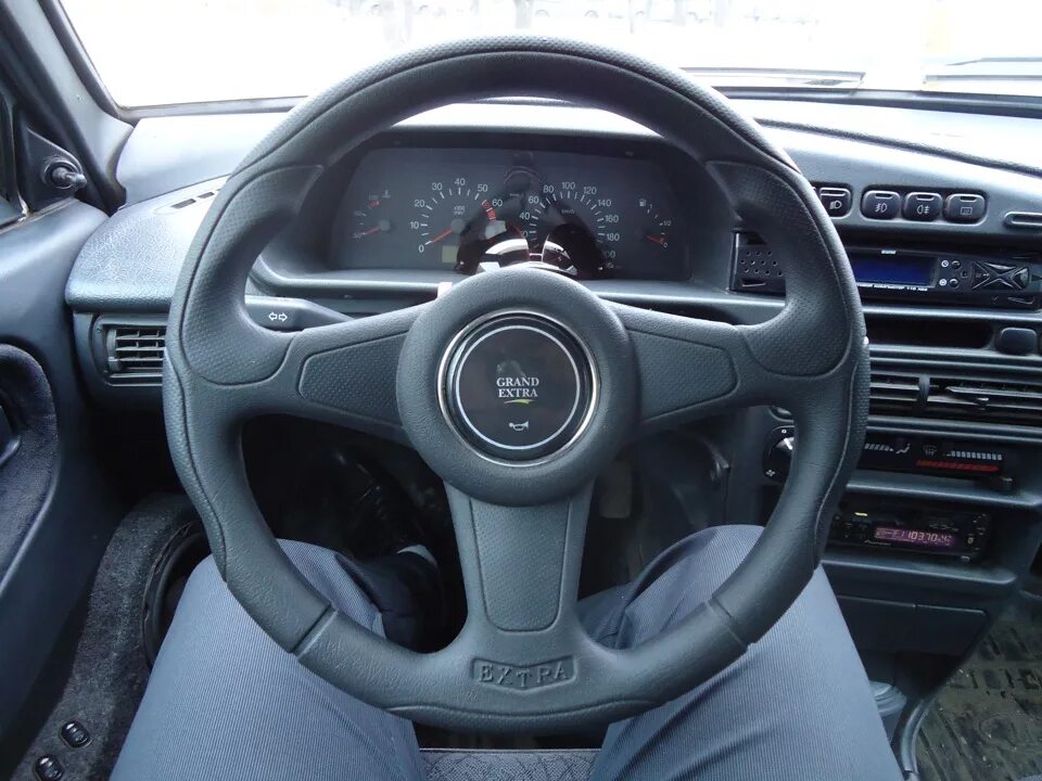 Купить руль на ваз 2114 тюнинг Заменил руль - Lada 2114, 1,5 л, 2005 года тюнинг DRIVE2
