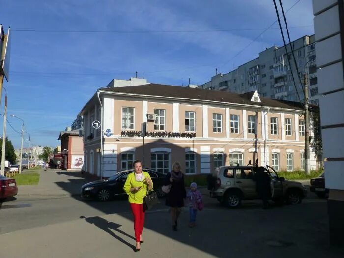 Лес социалистическая ул 33 череповец фото Национальный банк "Траст" - Череповец административно-офисное здание