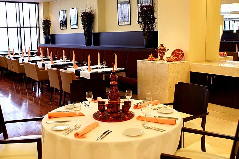 Лесная 15 москва гостиница ресторан фото Moskva Restaurant at the Holiday Inn Moscow Sokolniki
