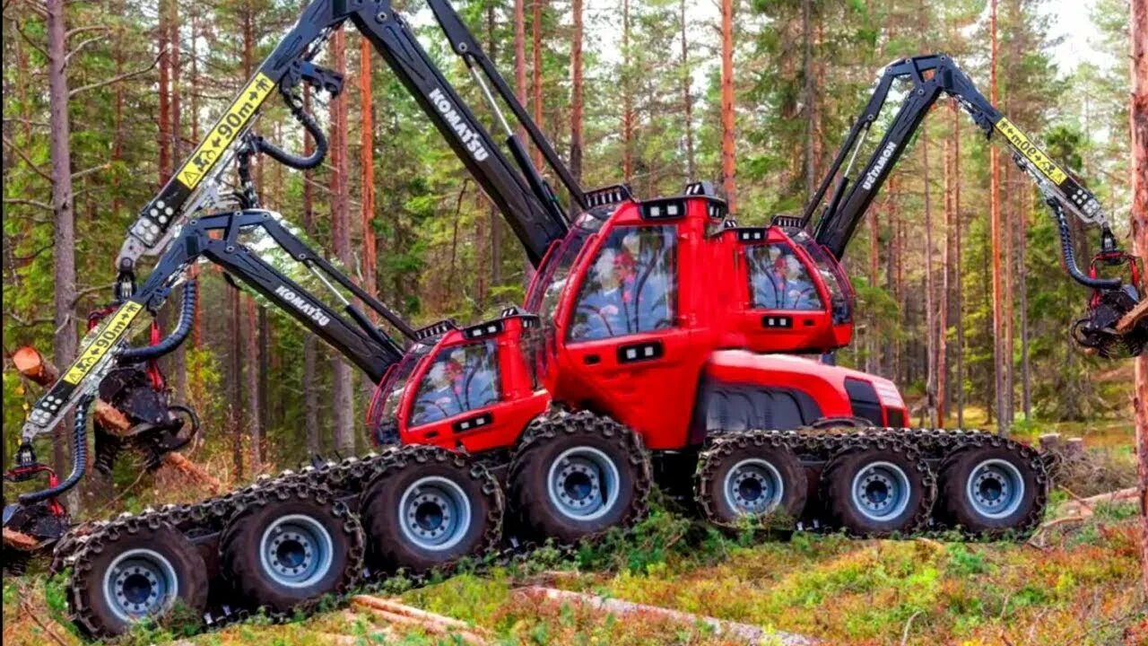 Лесная техника фото Heavy Dangerous Tractor Wood Chainsaw Milling Largest Works - Latest Modern Wood