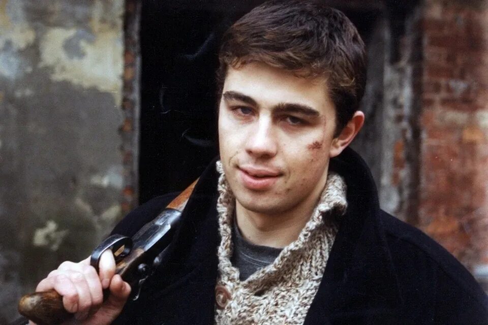 Лесной брат фото Вспомним 1990-е. На "Лендоке" приглашают обсудить, почему снятый за копейки "Бра