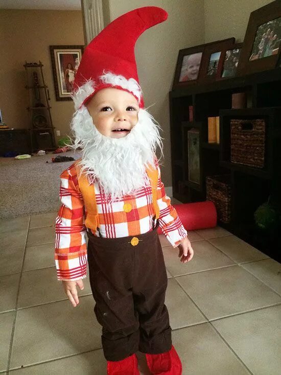 Лесной гном фото костюм Adorable Halloween Kids in Costume Diy costumes kids, Halloween kids, Kid friend