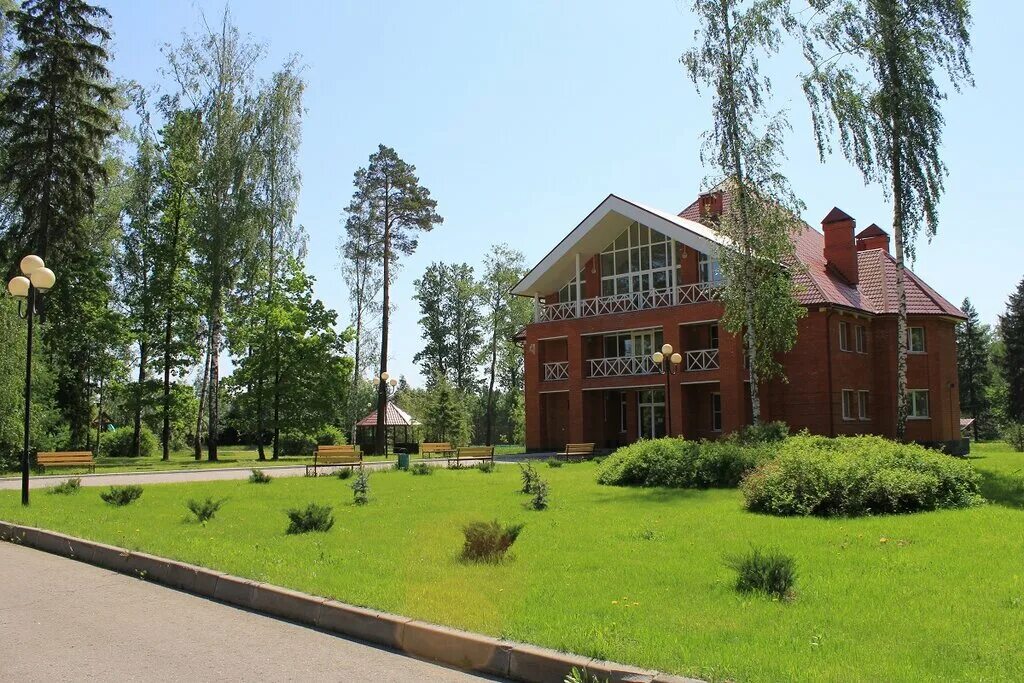Лесной городок фото Оздоровительный комплекс Московского метрополитена, дом отдыха, Железнодорожная 