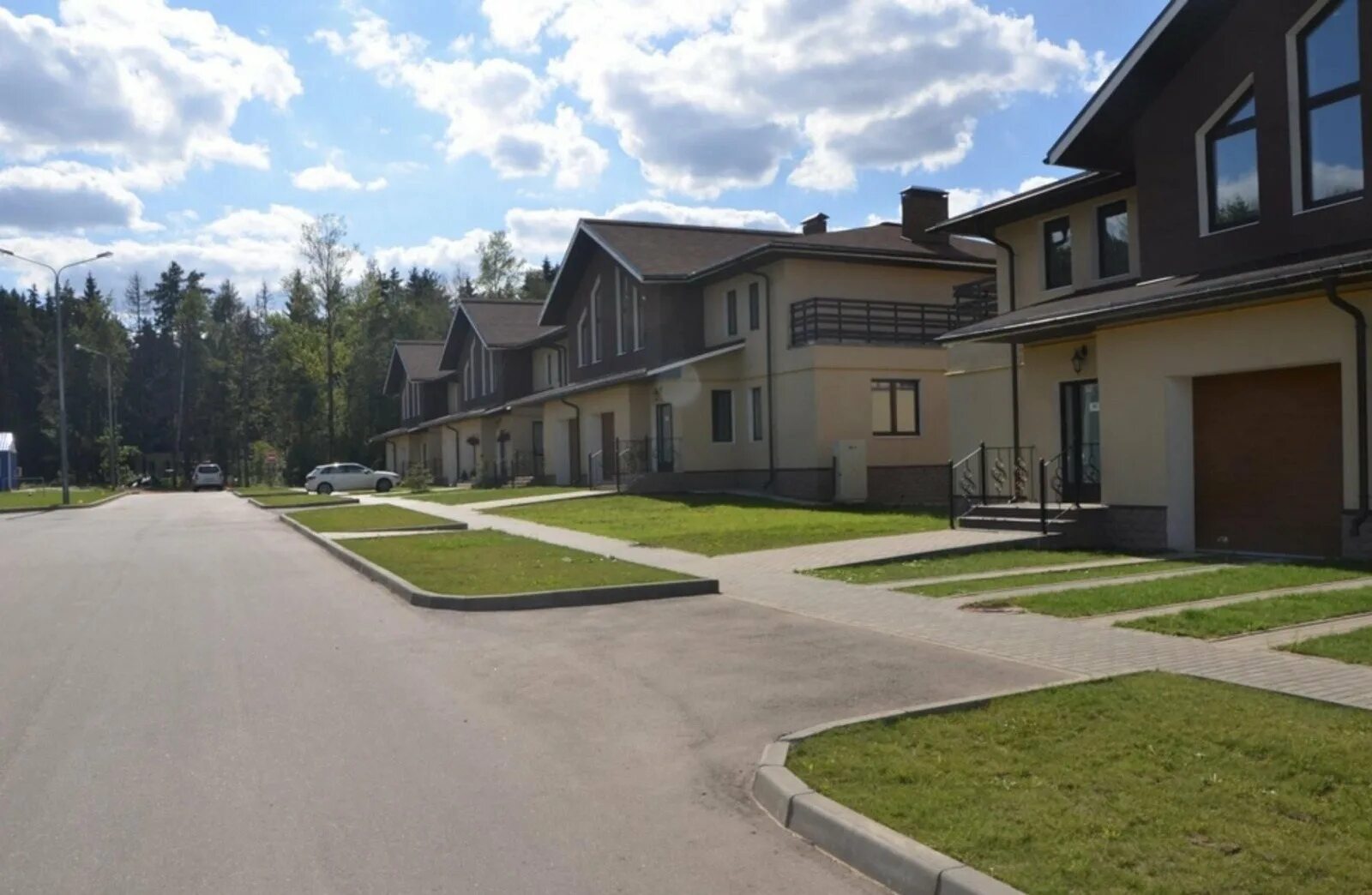Лесной городок фото Коттеджный поселок Лесной городок (Минское шоссе) на Минском шоссе, цены и фото