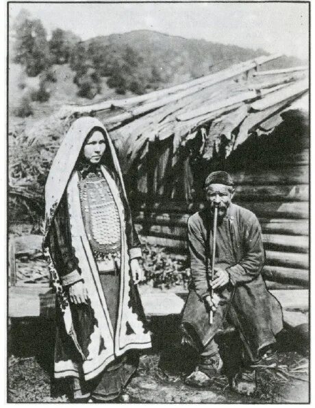 Лесной тип башкир фото Традиционный хиджаб молодой башкирской женщины. Фотография конца 20-х годов XX..