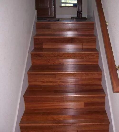 Лестница из ламината фото в интерьере Why laminate flooring on stairs is essential for home? Cheap flooring options, L