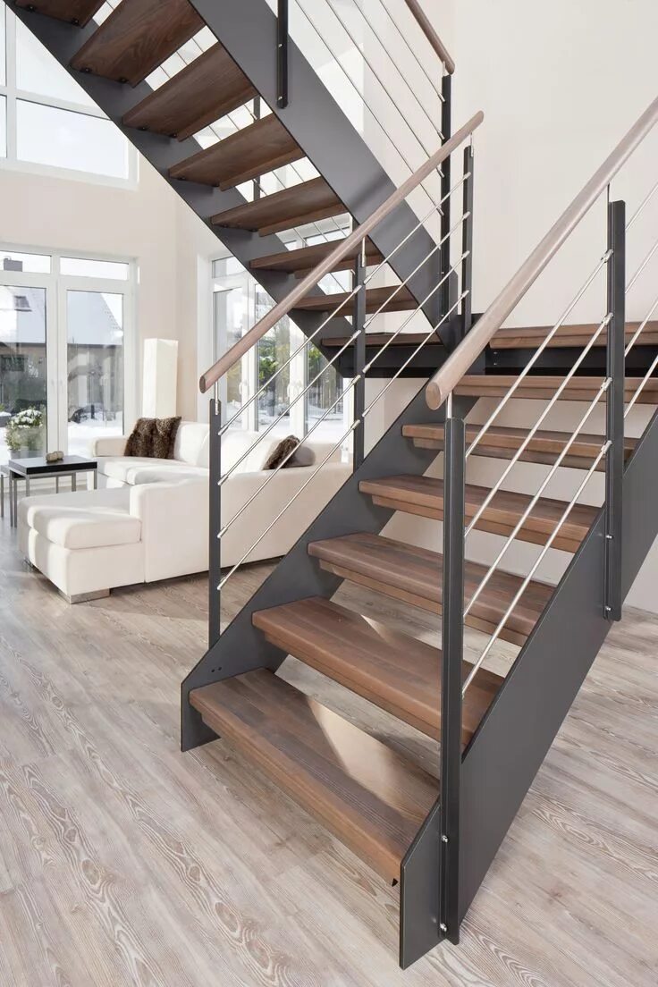 Лестница из металла с деревянными ступенями фото HPL-Treppen - innovativ und designstark - Treppenbau Voß Treppenbau, Treppe haus
