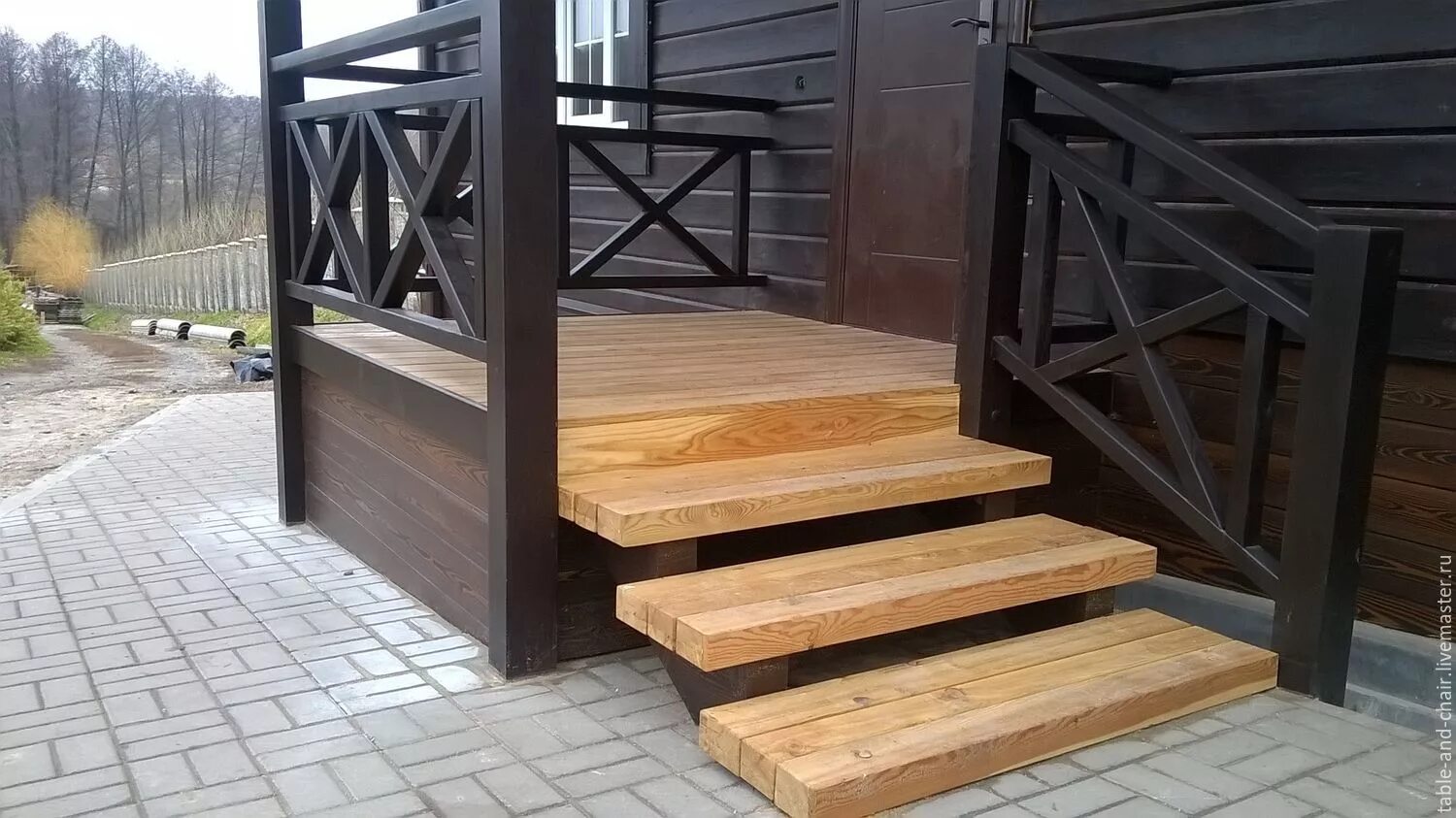 Лестница к крыльцу деревянного дома фото ручной работы. Ярмарка Мастеров - ручная работа. Купить крыльцо в частном доме. 