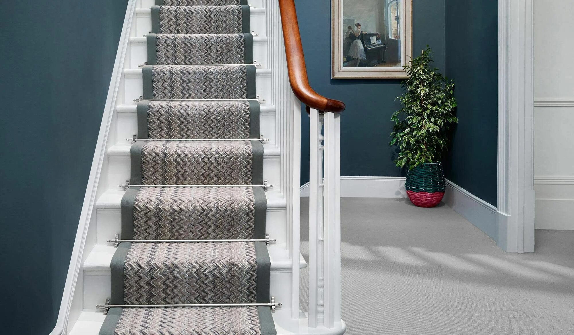 Лестница ковролином фото carpet colour for stiffkey blue - Google Search Hallway designs, Hallway colours