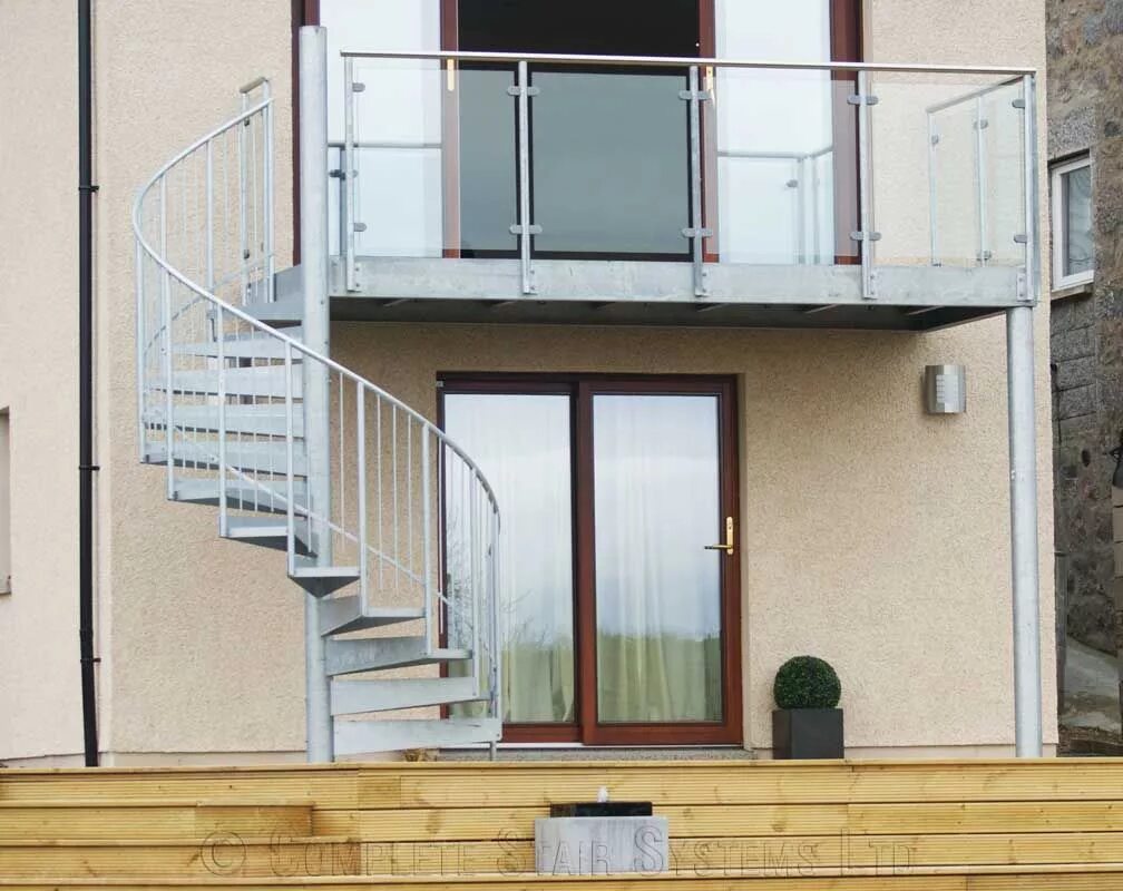 Лестница на балконе фото Pin on balcony in 2024 Staircase design, Staircase kits, Spiral staircase