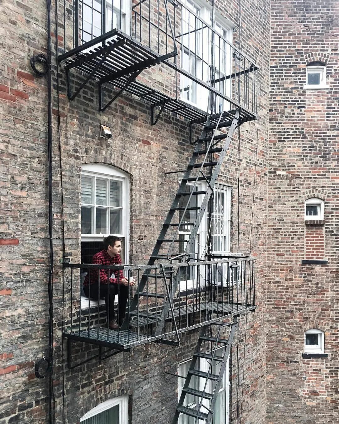 Лестница на балконе фото Coffee on the fire escape after opening presents. So grateful for him and the li