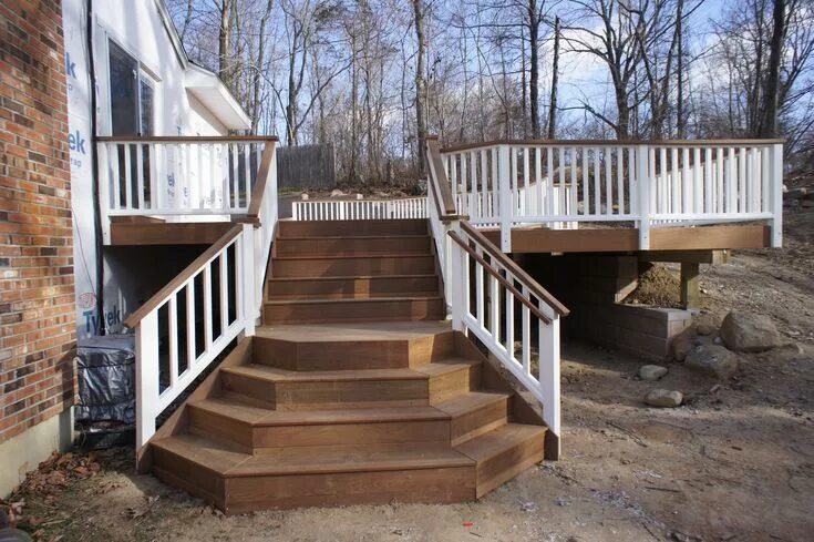 Лестница на террасу фото Custom Fan Stairs for Your Deck