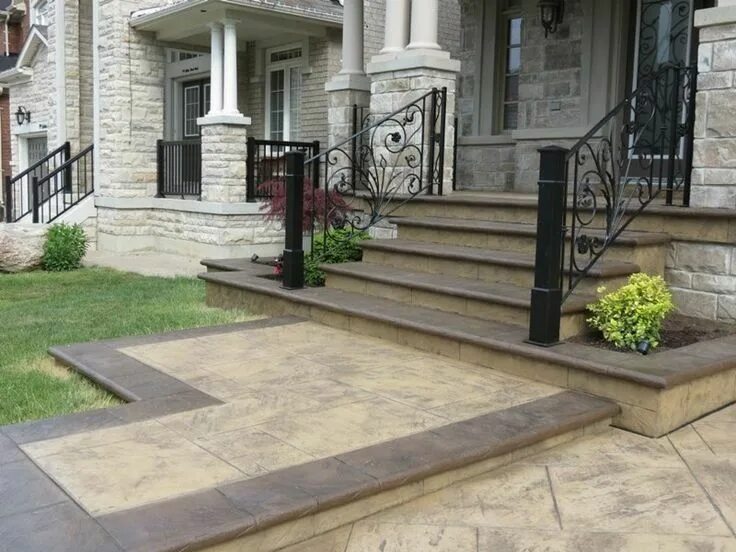 Лестница перед домом фото Pin by Christina West on Front walkway Concrete front steps, Patio steps, Portic