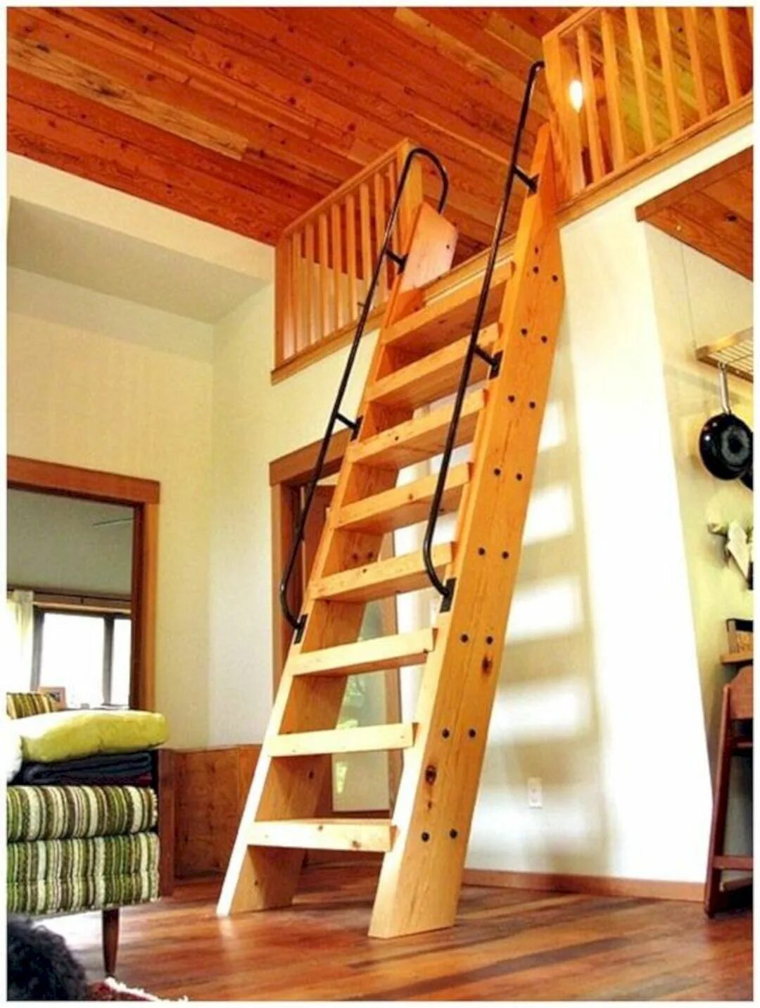 Лестница простая фото 502 Bad Gateway Tiny house stairs, Tiny house loft, Cabin loft