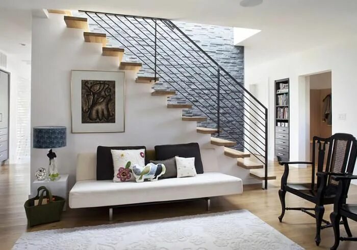 Лестница в интерьере дома The Architect Is In: A Kitchen Expert Answers Your Queries - Remodelista Interio
