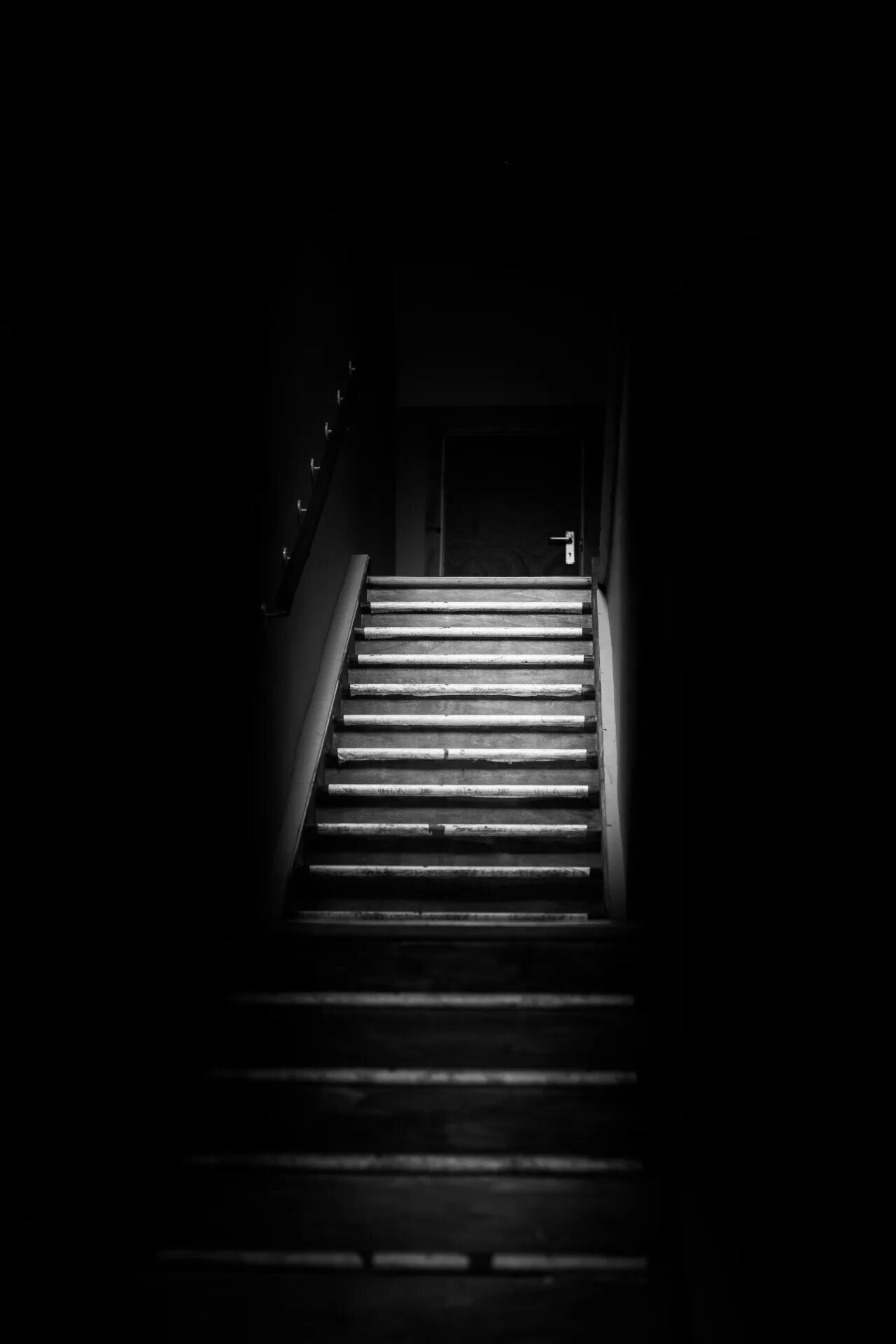 Лестница вниз фото SCP-012-EX - Эвридика