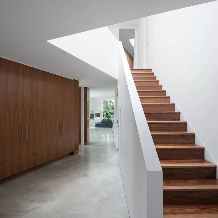 Лестницы без перил фото Gallery of Wedge House / SOUP Architects - 8 Staircase design, Stairs design, Ho