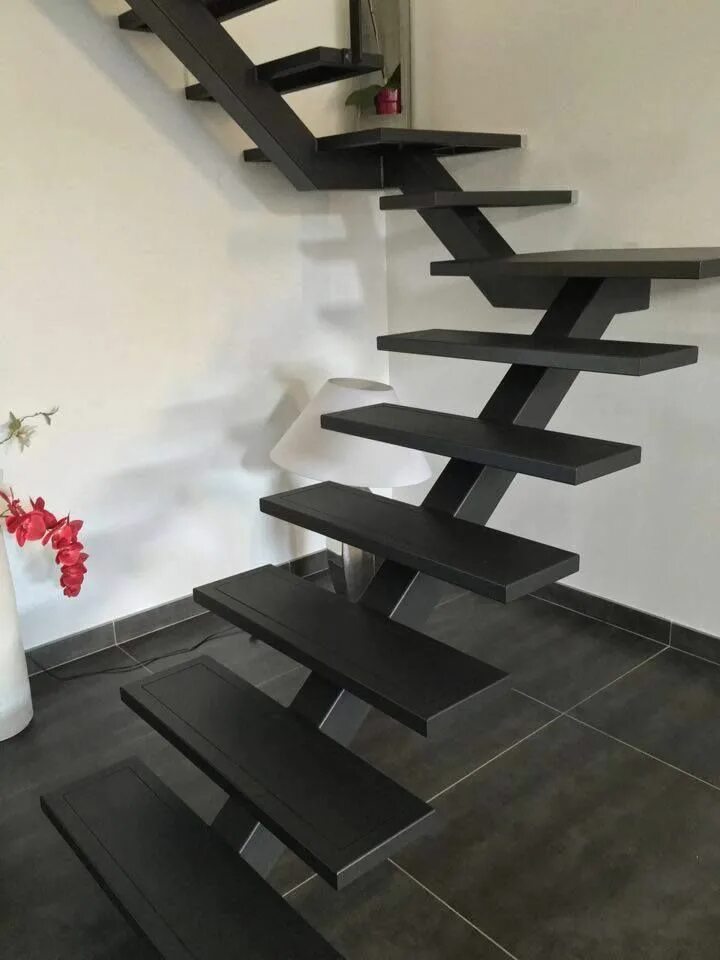 Лестницы из металла фото цены Réalisation d’un escalier sur mesure Alpes maritimes (06). Escalier Jacoby Idées