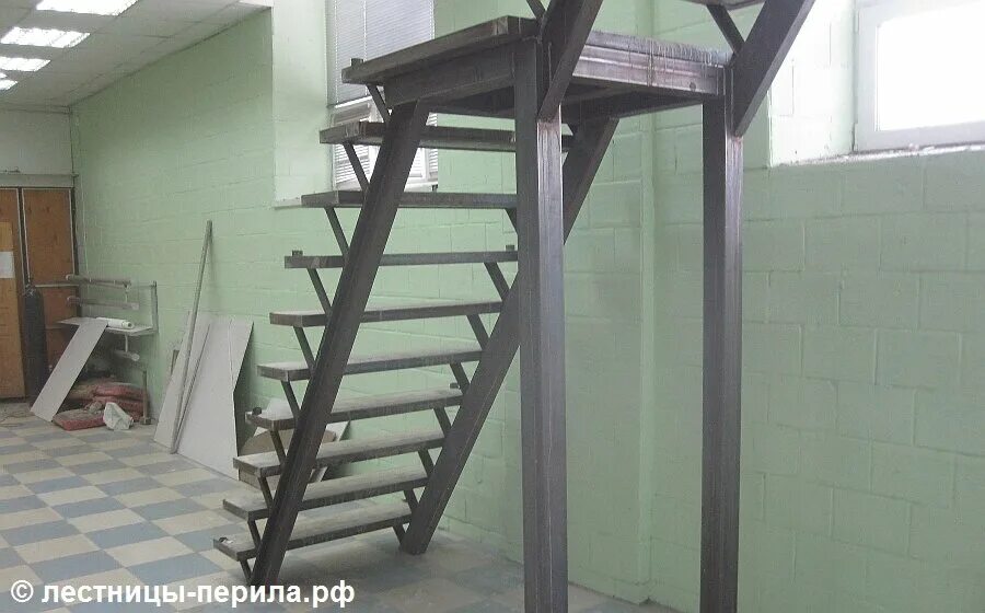Лестницы из профтрубы фото Мир Лестниц и Перил, лестницы и лестничные ограждения, Ленинский просп., 42, кор