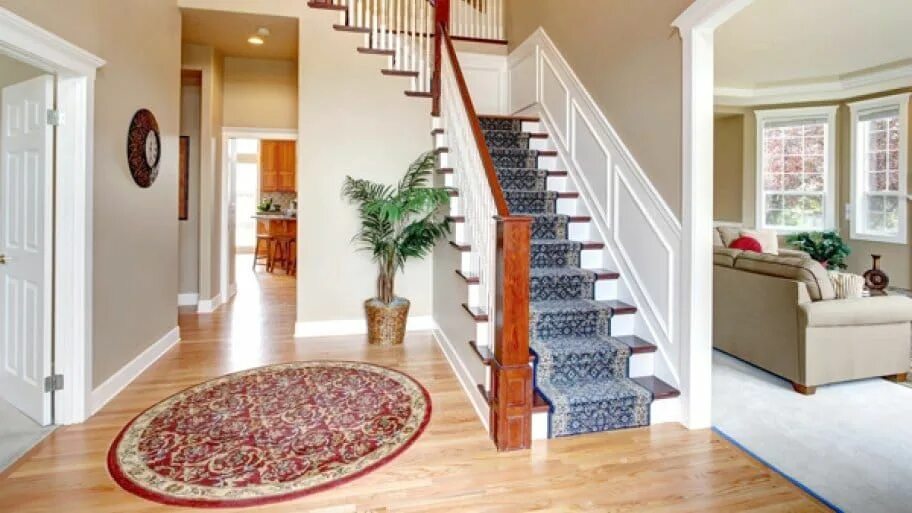 Лестницы внутри частного дома фото Pros and Cons of Carpet, Hardwood, Laminate, and Tile Home helpers, Elderly care