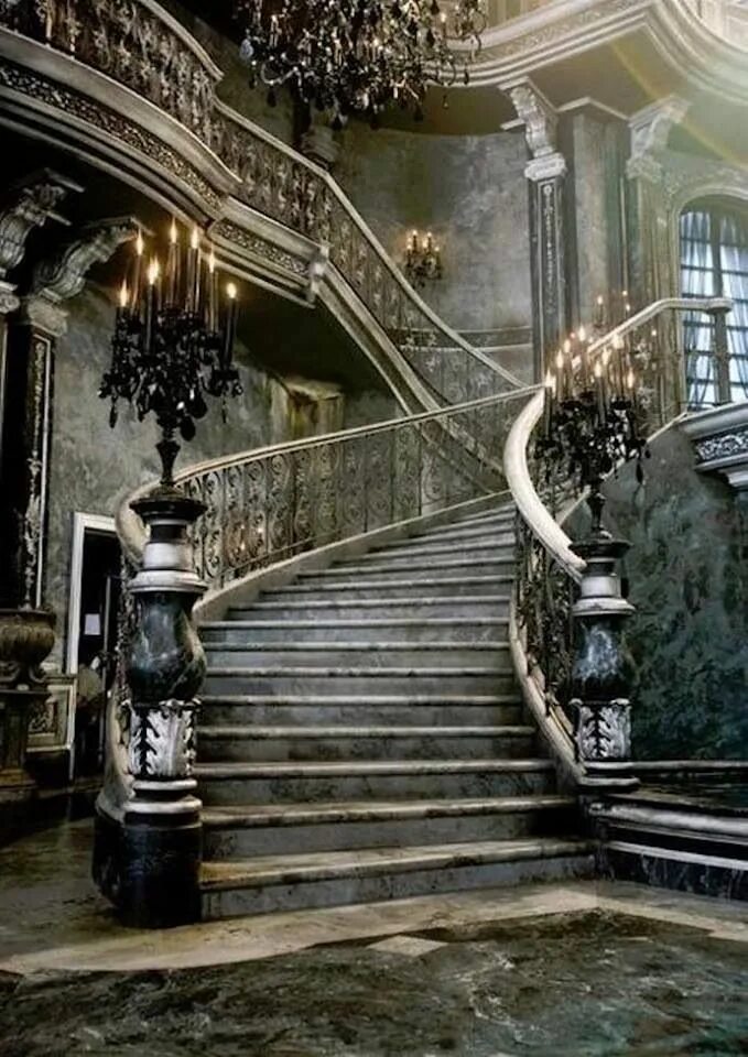 Лестницы замках фото Awesome staircase Stairs, Abandoned, Abandoned houses