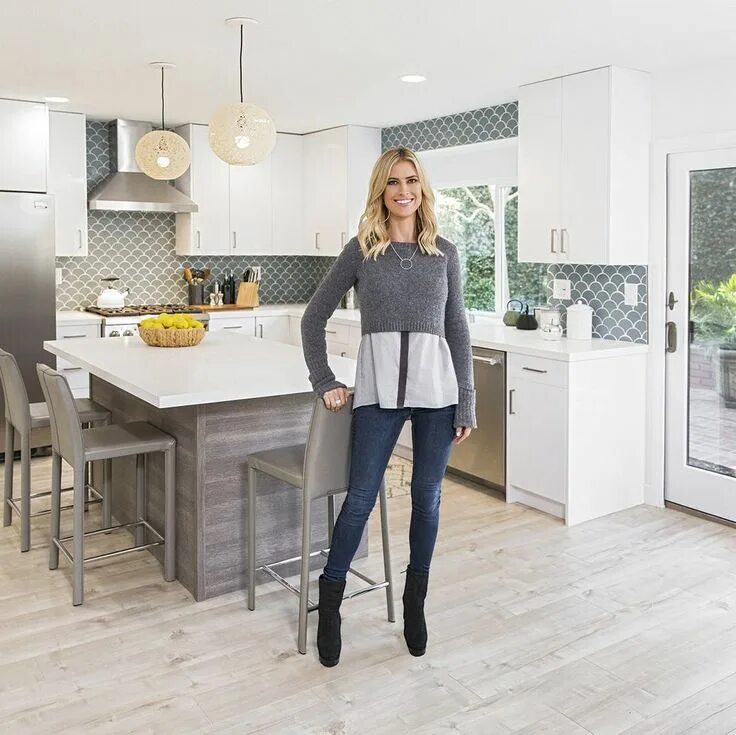 Леся печенкина дизайнер интерьера Christina Anstead's Biggest Challenge on Her New Show? Decorating with Her Husba