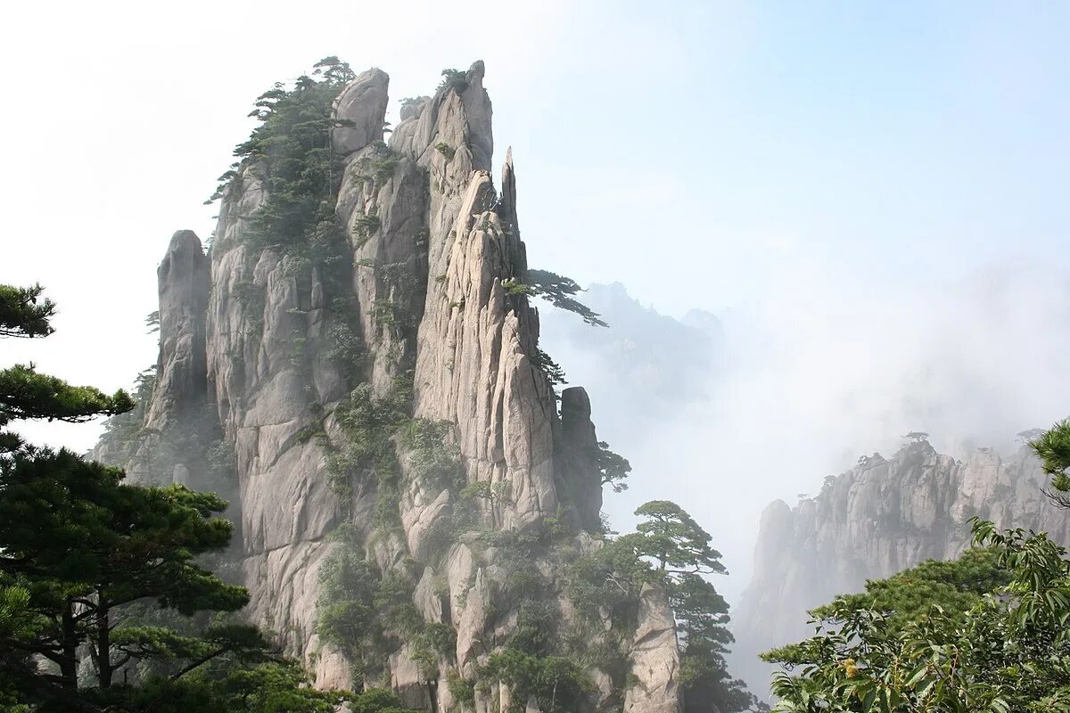 Летающие горы в китае фото Файл:HuangShan.JPG - Википедия
