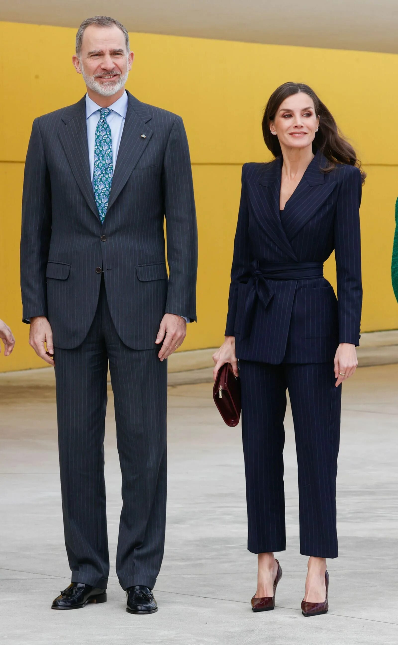 Летисия королева испании последние фото Felipe y Letizia intercambian gestos cariñosos en Asturias Queen letizia, Royal 