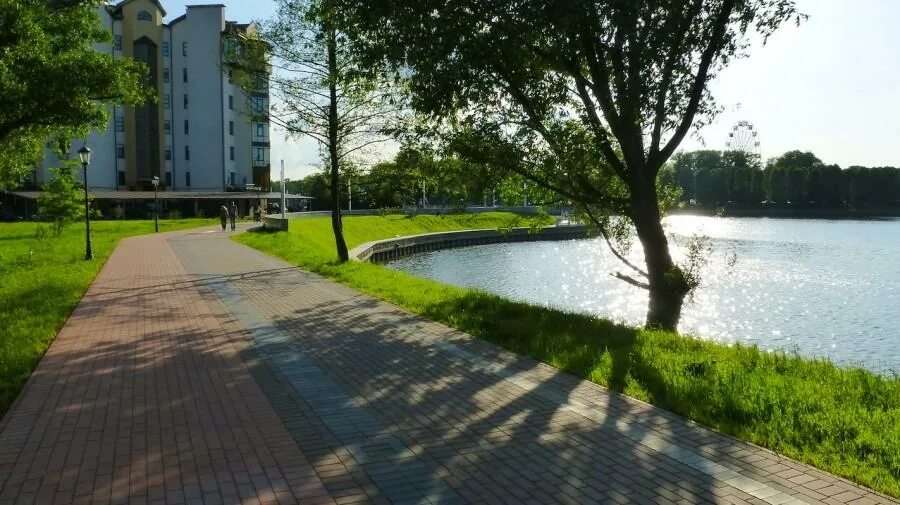 Летнее озеро калининград фото Отель Apartment at Nevskogo 51A , Калининград, Россия - отзывы 2024, рейтинг оте