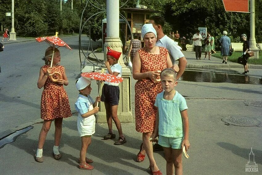 Летние фото ссср СССР в 60-е. Улицы, транспорт, магазины и прохожие ПАНТОГРАФ Дзен