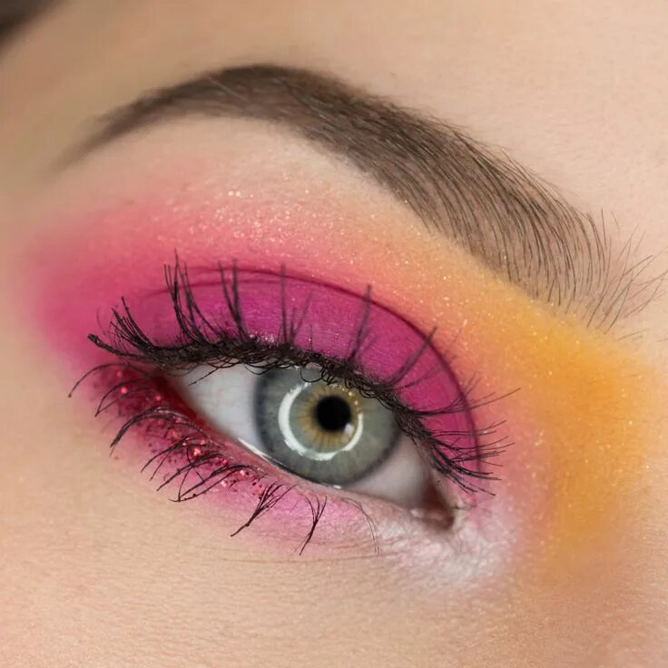Летние макияжи глаз Electric Dreams Eye makeup red dress, Eye makeup, Bold eye makeup