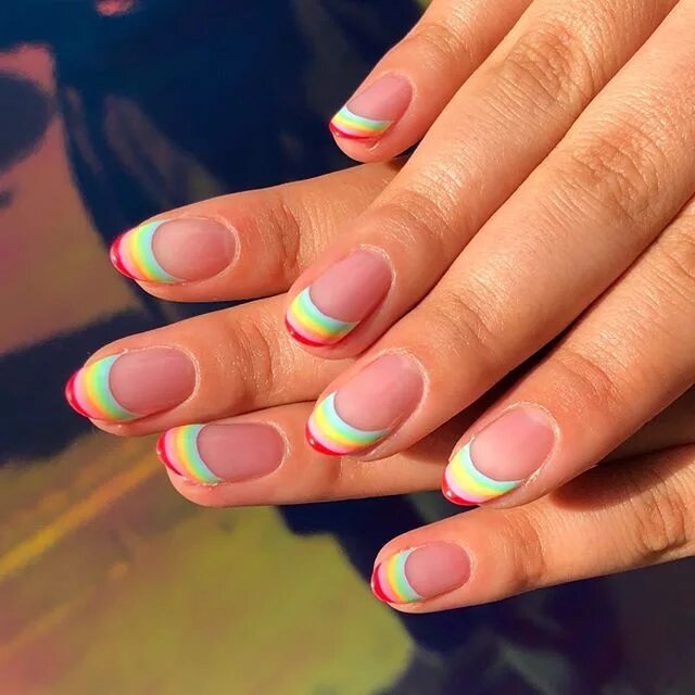 Летние маникюры френч Keeping it classy but colourful with @princesschanira and this French mani with 