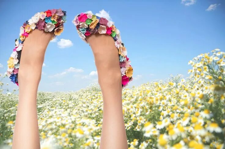 Летние ножки фото Le huelen los pies a tu bebé? Como evitarlo Fashion images, Women legs, Yoga qou