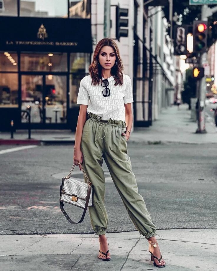 Летние стили в одежде женские Cute casual outfit. Cargo pants women outfit, Fashion pants, Fashion