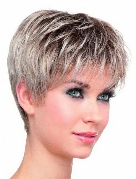 Летние стрижки фото Pin van christine huizing op Beautiful & Crazy Colorful Hairstyles Korte kapsels