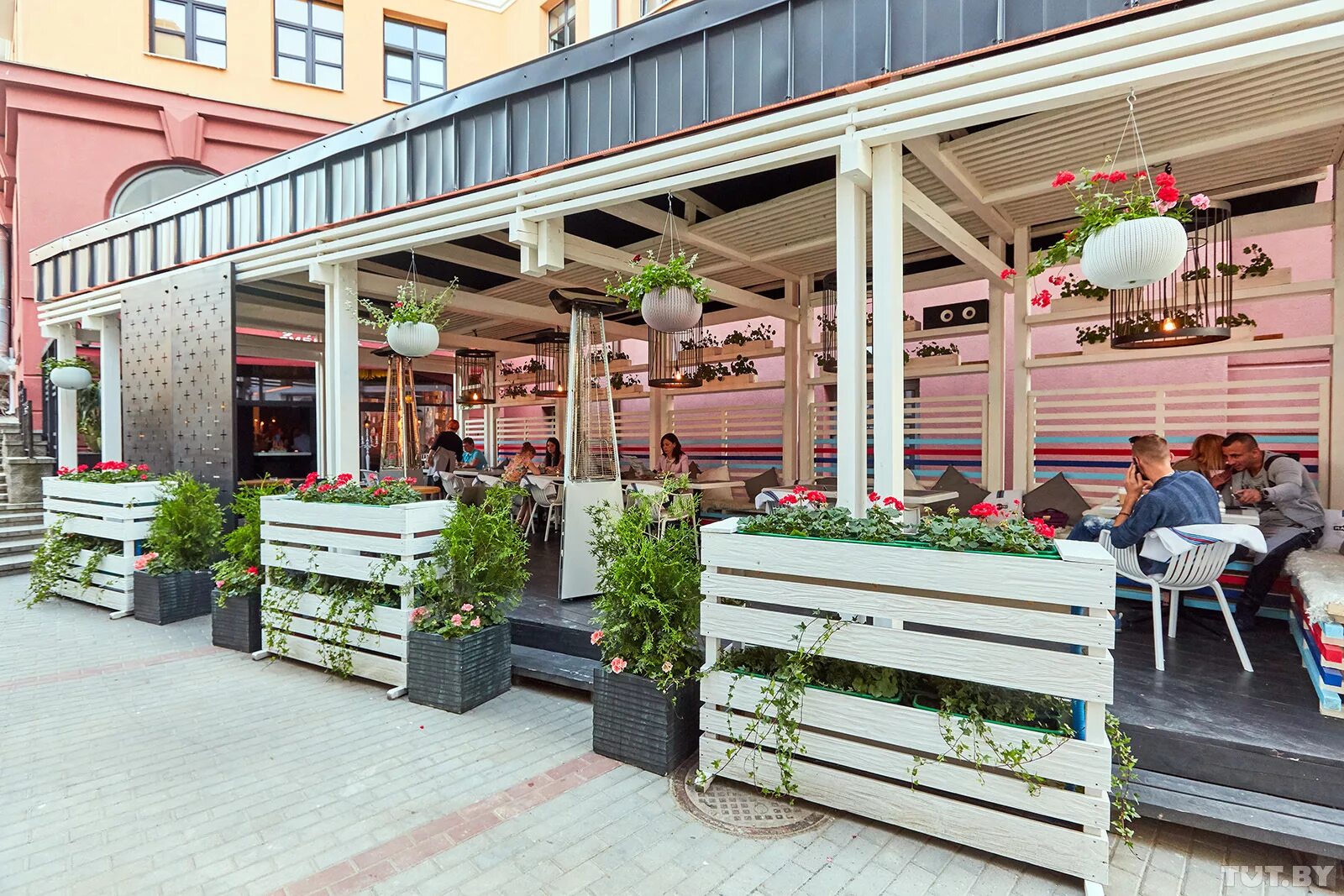 Летние веранды ресторана фото Терраса кафе - CoffeePapa.ru
