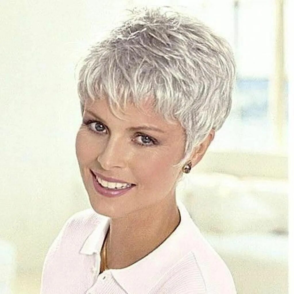 Летние женские стрижки на короткий волос 44 Pretty Grey Hairstyle Ideas For Women Короткие стрижки, Прическа для пожилой 
