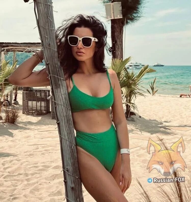 Летние звезды фото What a swimsuit you have. What's with the new swimsuit models in the last few ye