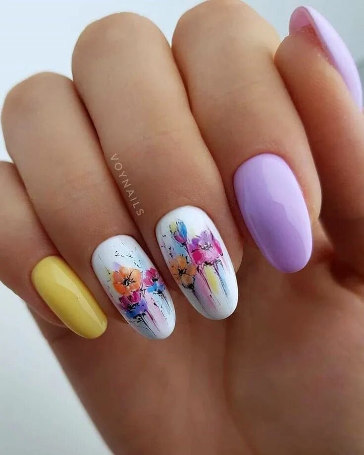 Летний дизайн маникюра 2024 40 Flowers Nails Design Trends For Spring 2024 Gel nails, Nail designs, Stylish 